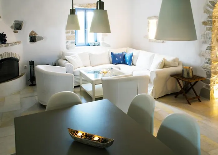 Kalma Santa Maria (Paros)